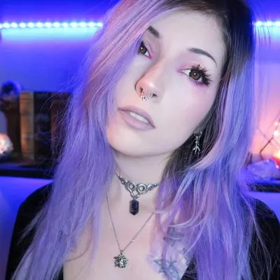 Mooncaller Leda Muir ♌︎ profile