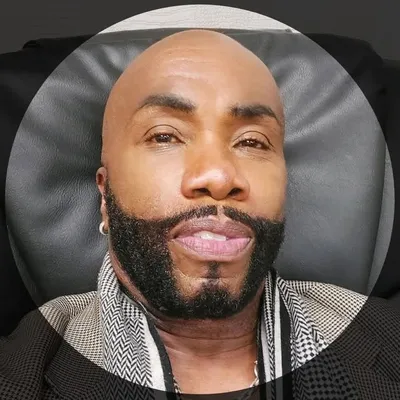 Paul Anthony👑 profile