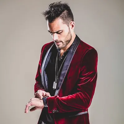 The Leo King profile