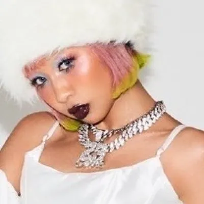Thelma Aoyama 青山テルマ profile