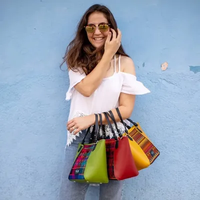 Thelma Dávila | Diseñadora de Bolsos profile