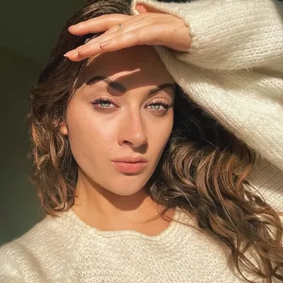Lucy Lewis profile