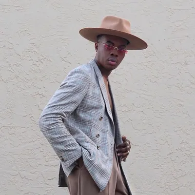 Ronald Thomas | Menswear | Lifestyle profile