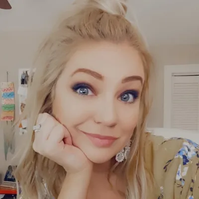 Mandi Jean profile