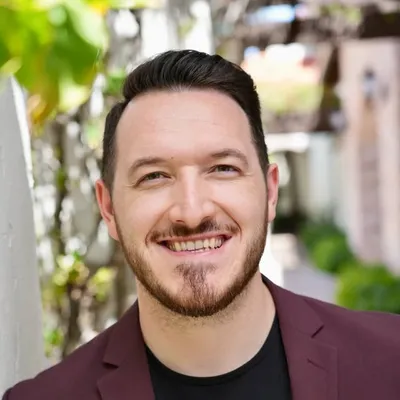 The Migraine Doc | Dr. Brandon Brown D.C. profile