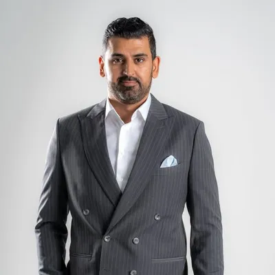 Nima Safa profile
