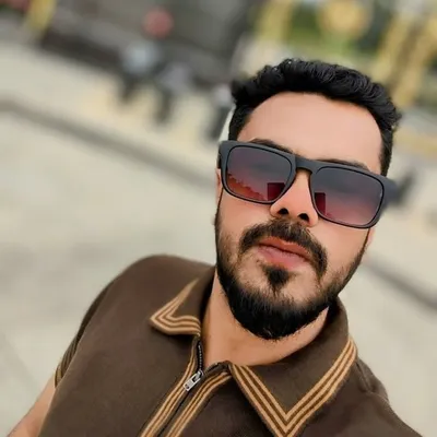 مالك معز profile