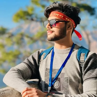 Mukul prajapati ๐ profile