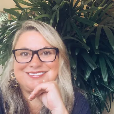 Victoria Garlick profile