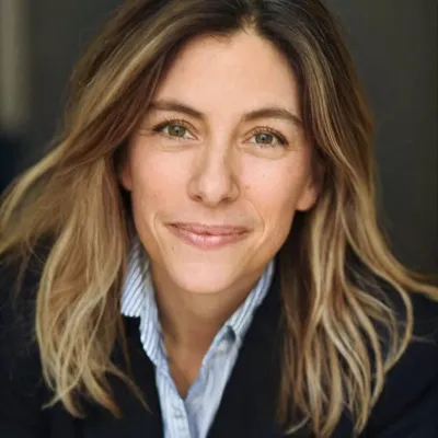 Élise Dumas profile
