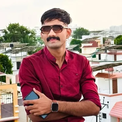 ◤श्रीकृष्णभक्त ◥ profile