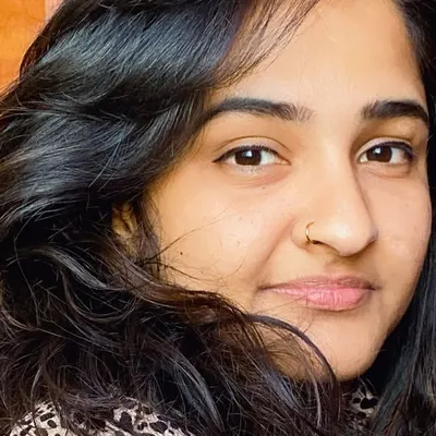 | Qatar blogger profile