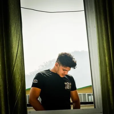 Aarav😎 profile