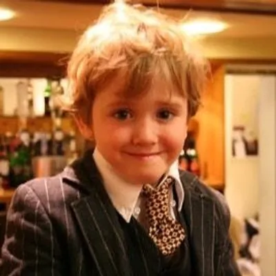 Art Parkinson profile