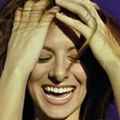 Debra Messing profile