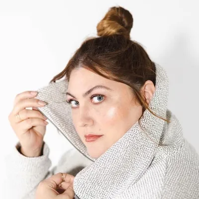 Joy Nash profile