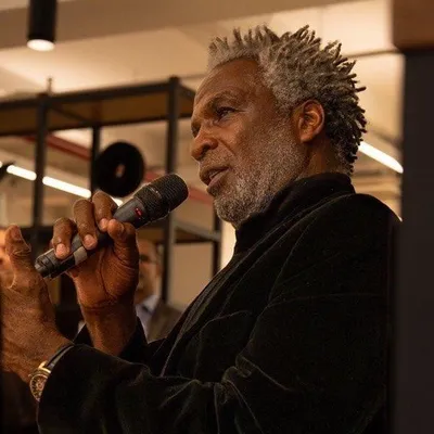 Charles Oakley profile