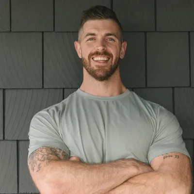 Webb Travis profile