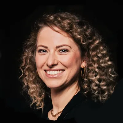 Helena | Food & Family profile