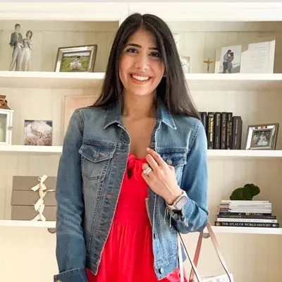 Lauren • The Sassy Suburbs Blog profile
