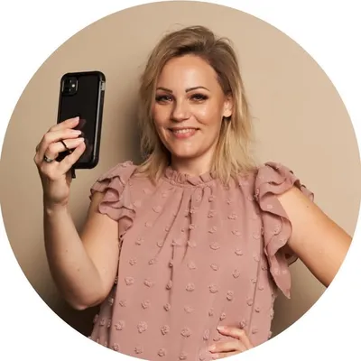 Anne Vietz | Instagram & Manychat Automationen profile