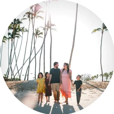 Ashley Solberg and Family profile