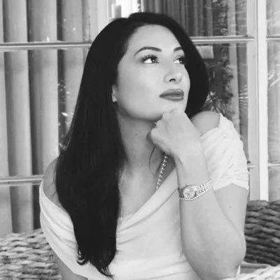 Stephanie Solis profile