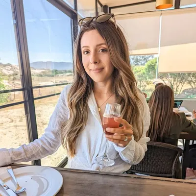 Hi i'm Kay✌️ | SoCal Foodie + Traveler🍖 profile