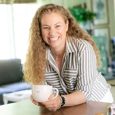 Kelly Radcliff // home decor, DIYs & simple gardening profile