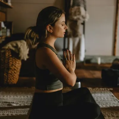 Lauren ✈️ Travel Content Creator & Yoga Retreat Leader profile