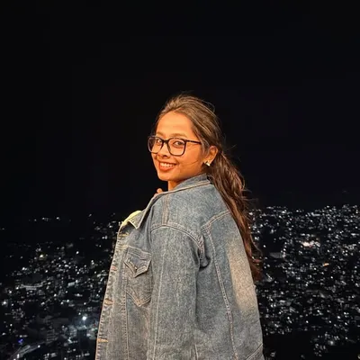 Ananya Das | Travel Storytellerš profile