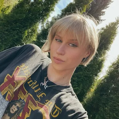 Lizzy profile