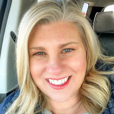 Deanne Frieders | Farm Life & Easy Family Meals profile
