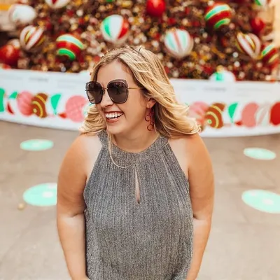 Carly Fisher | Travel Blog profile