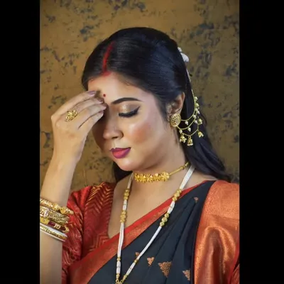 TiashaHazra ꯫ Influencer profile