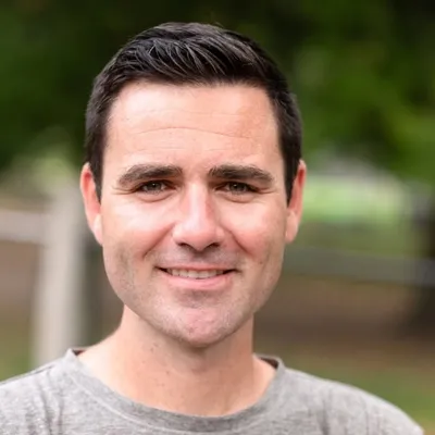 Tyler Moore | Tidying, Organizing & Cleaning profile