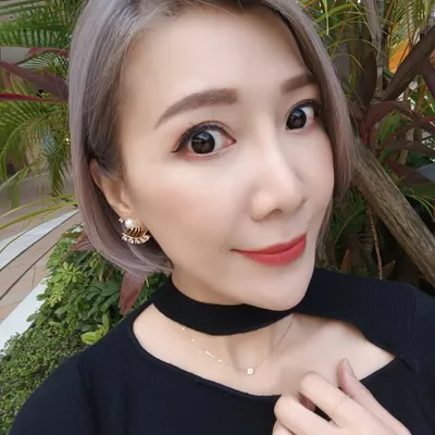 小佳的幻想世界 profile