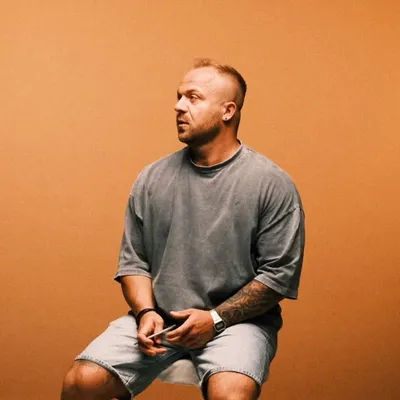 Piotr Tymosiak • Filmmaker • DiR-DoP profile