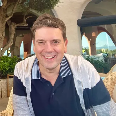 Tim Schaefer profile