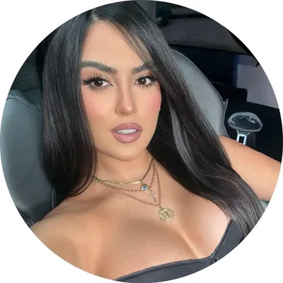 Andrea Valentina Carrillo profile