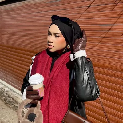 Tina Aziz profile