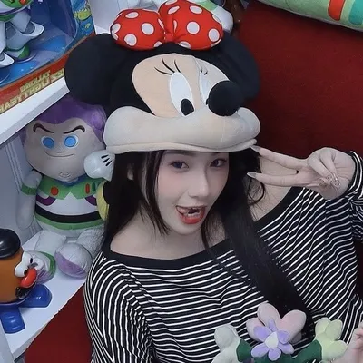 。huángméi🎀 profile