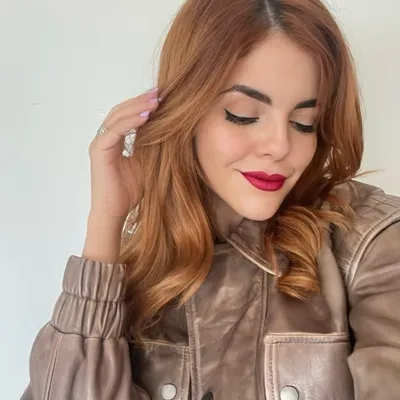 Andrea Tobar profile