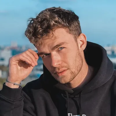 TOBIAS NICKEL profile