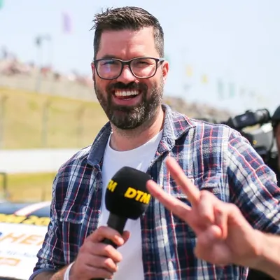 Tobi Schimon - Moderator, Kommentator & Sprecher profile