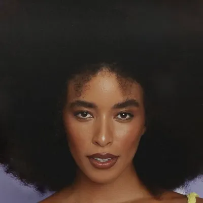 Amanda Mendes profile