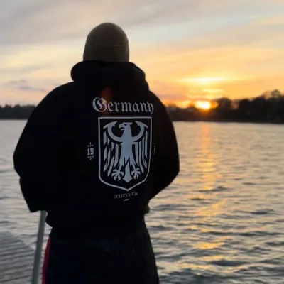 Tom Schwarz profile