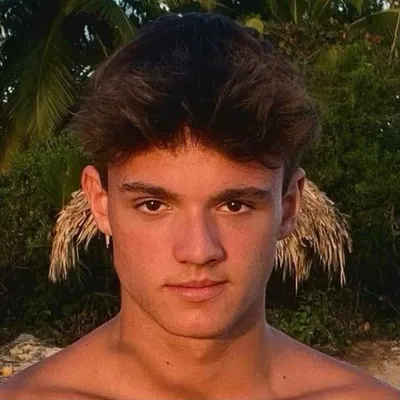 Tom profile