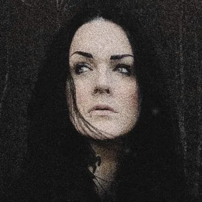 Tómarúm av Christine Linde profile