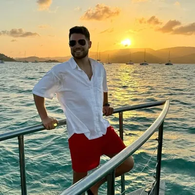 Tomás Urzúa profile